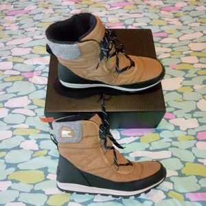 Sorel Whitney Short Lace Boots